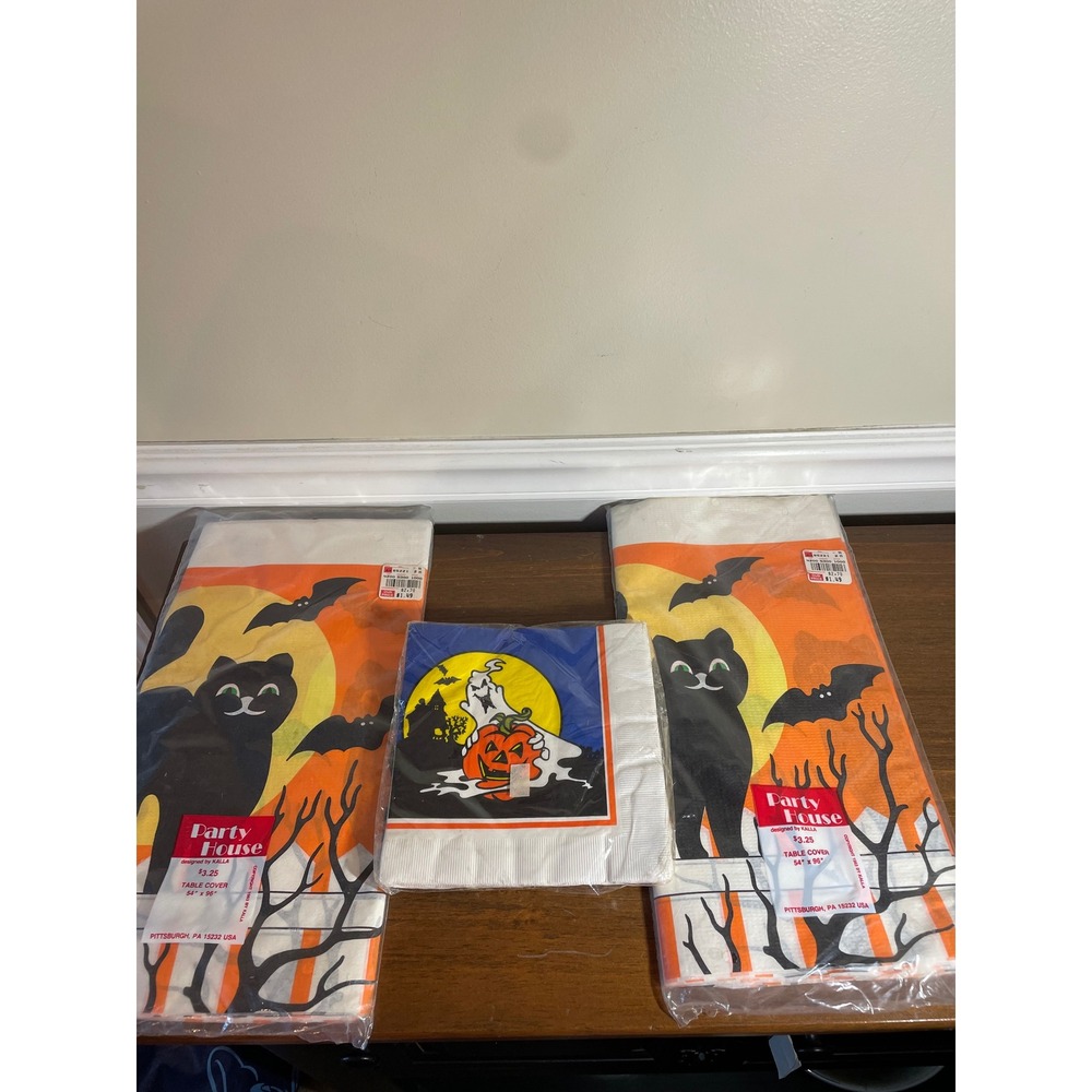 Vintage 1983 Halloween Party Set 2 Table Covers Black Cat Bats & Ghost Napkins